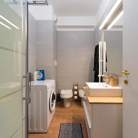Cozy Terraced Studio Near Venice דירה מסטרה