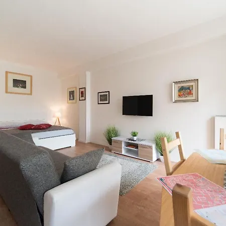 Cozy Terraced Studio Near Venice